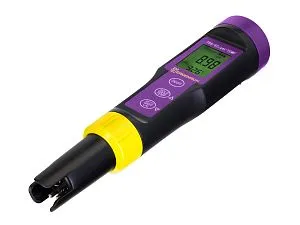 a fényképen:  Ermenrich Wett QT20 vízminőség tesztelő