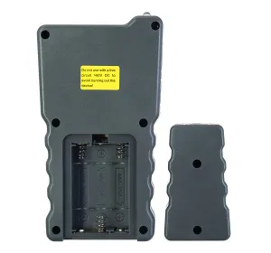 a fényképen:  Ermenrich NetGeeks NP25 PoE tesztelő