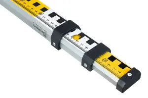 a képen:  Ermenrich Reel TWR3 szintezőléc